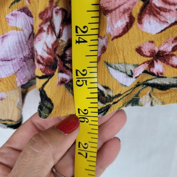 Torrid yellow pink green scoop neck flowy moody floral top with pleats boho 3X - Picture 9 of 13